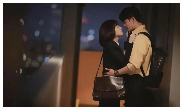 非常律师禹英禑|《非常律师禹英禑》真可惜，它最终还是沦为恋爱剧