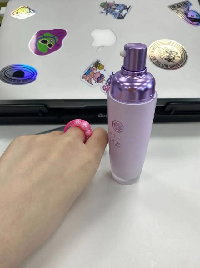 韭菜 编辑部｜本周编辑推荐，多少是有点口红试色细胞在身上的