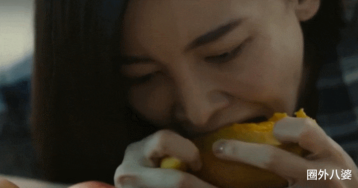 于文文|摆臭脸被全网嘲，她到底有多狂？