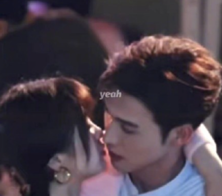 张彬彬|虞书欣张彬彬吻戏路透曝光！女方全身挂在男方身上，拥吻超暧昧