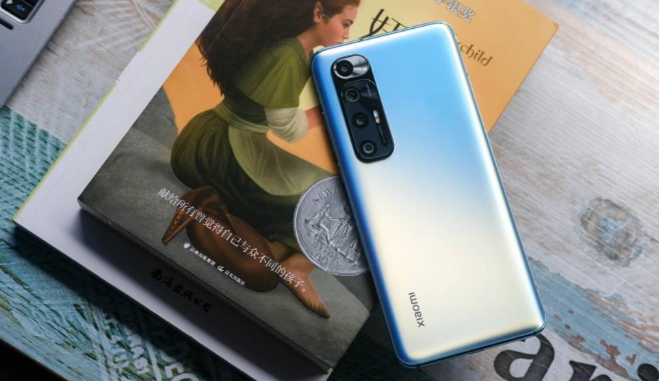 小米科技|想換手機，2500元以內怎么選？只說重點這4款你可以放心買