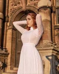 英国|下海拍片遭父母抛弃,发大财父母嘘寒问暖!英国姑娘感叹好现实