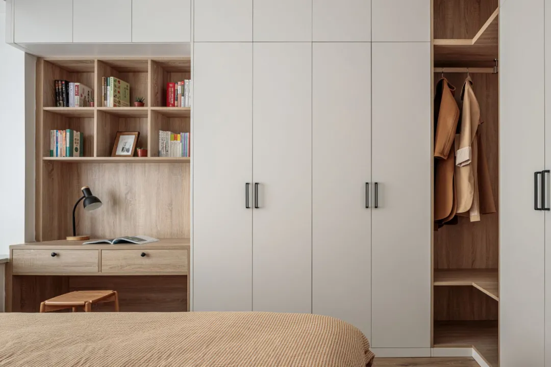 128平米MUJI温馨的色调+实木的质感,解锁随性日常,将生活氤氲成诗!