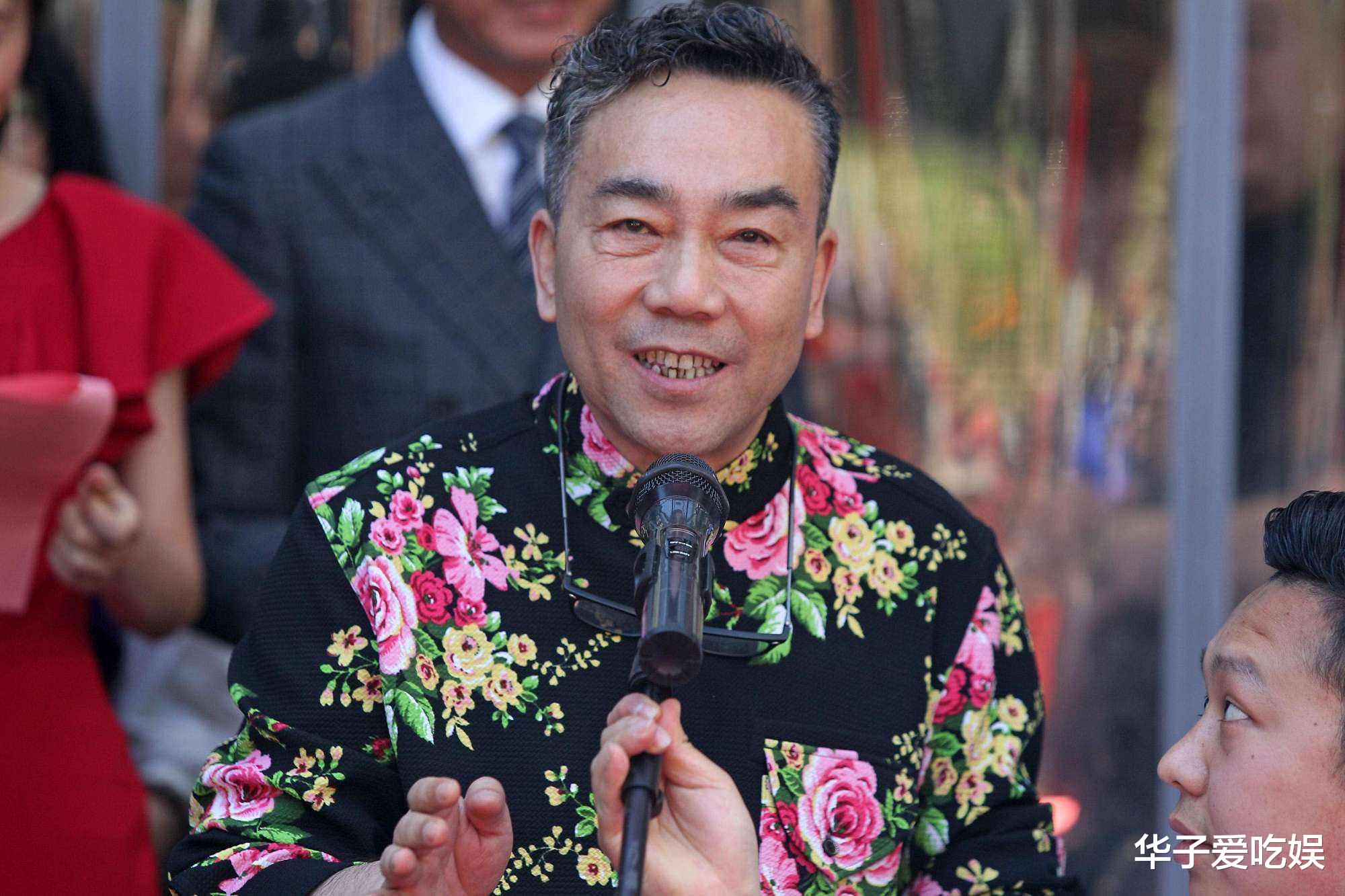 冯巩|师徒为何反目？虎豹兄弟首次透露原因：他太自私了，看看人家冯巩