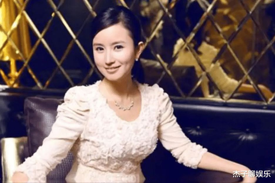 伏玟晓|伏玟晓官宣离婚！相亲节目闪婚，二婚嫁富豪有一子，坦言伤口已愈