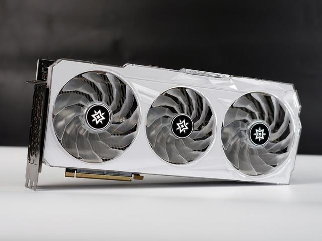 显卡|卡皇出击给你非凡性能！影驰RTX 3090 Ti 星曜 OC评测