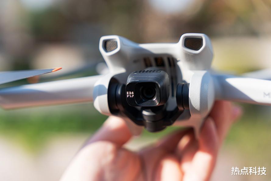 C++|大疆DJI Mini 3无人机评测：精确定位，便携高画质与性价比的结合体