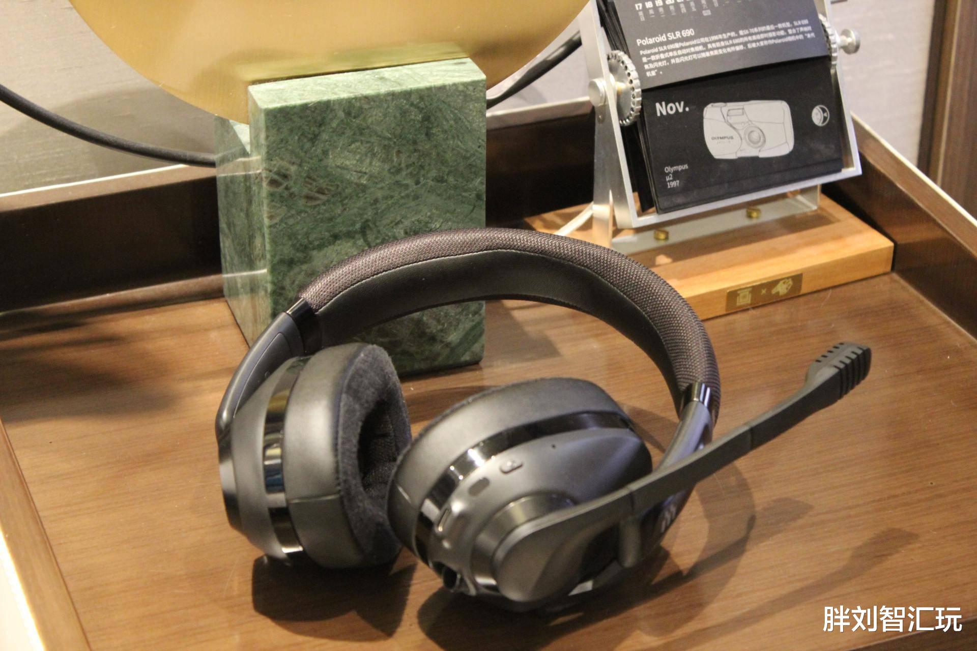 耳机|游戏工作两不误的办法!EPOS H3 Hybird这设计真好用