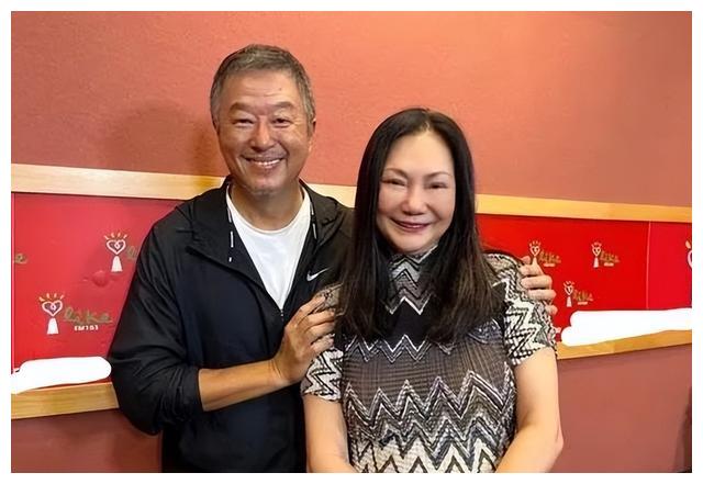 大S|让大S认道上大哥做干爹,与张兰互撕,体面的S妈黄春梅不体面人生