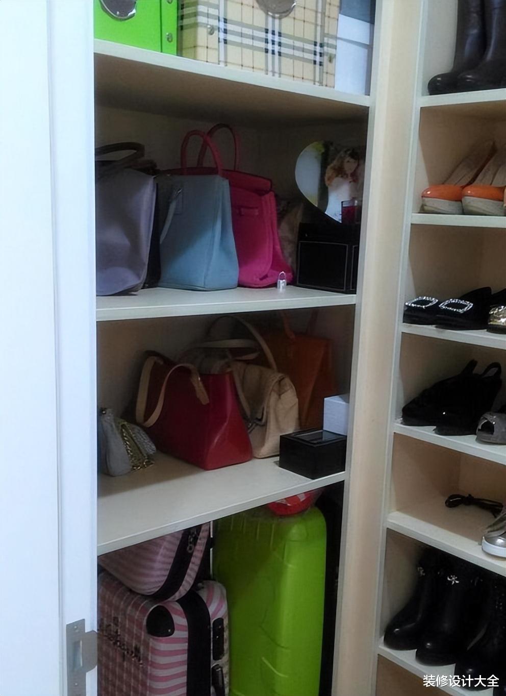 参观嫂子10万装的新房,满屋乱糟糟,电视柜吓人,看完哭笑不得!