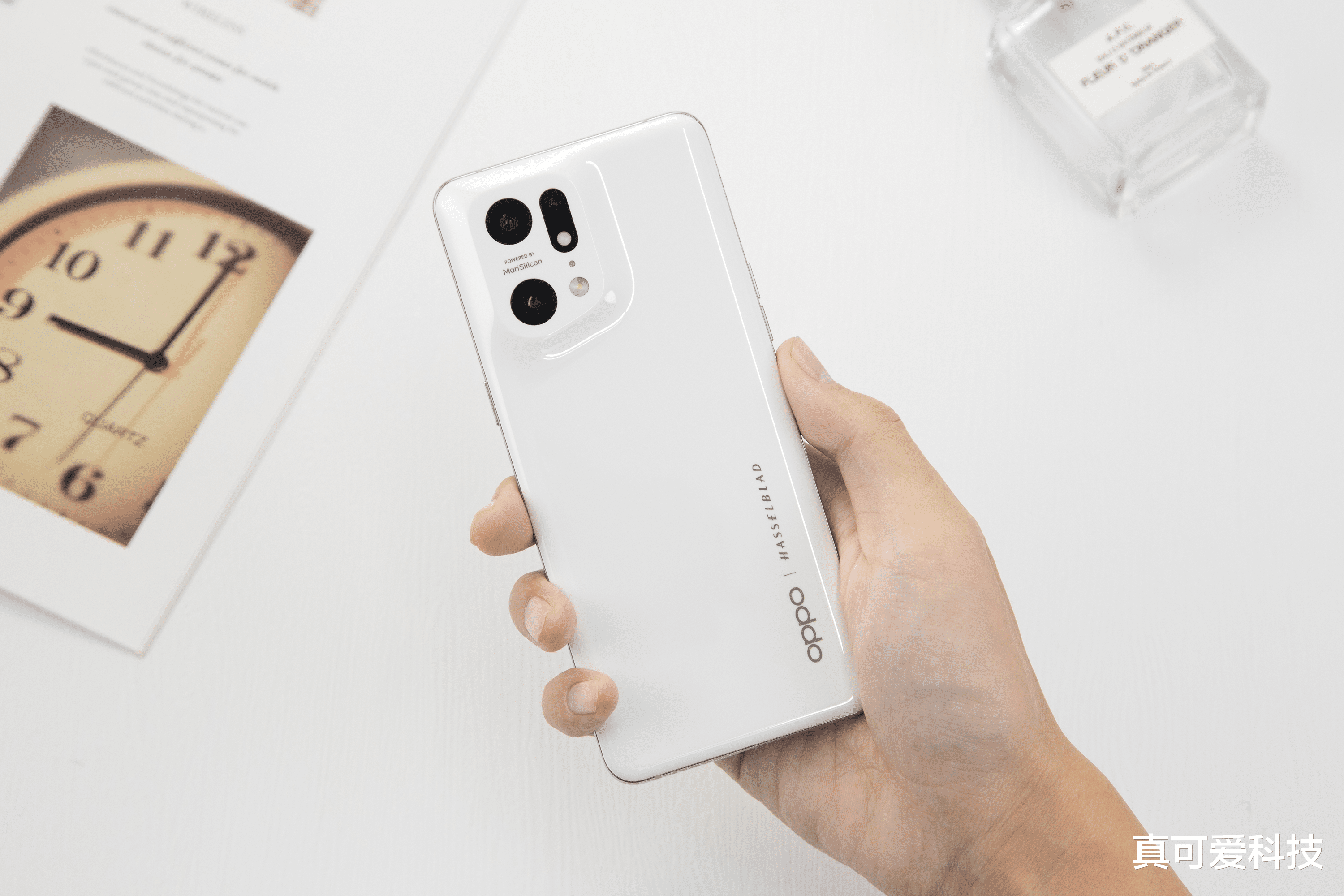 find x|3月新机怎么选?堆料足没嘈点,看过OPPO荣耀这两款就知道了