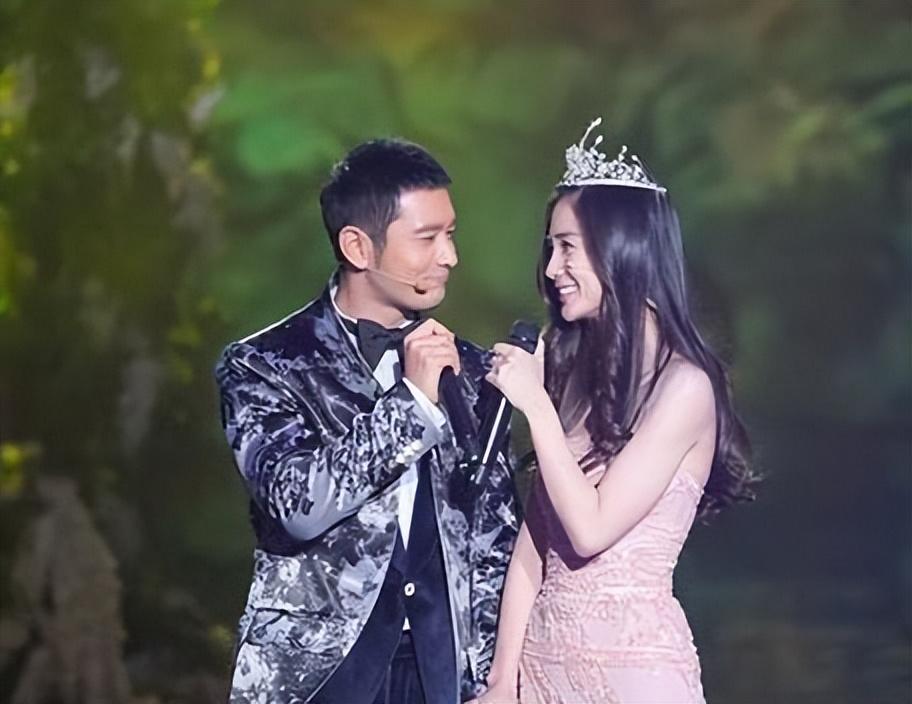 黄晓明|Baby和黄晓明这边，又掀起了“旧情复燃”的迷雾。