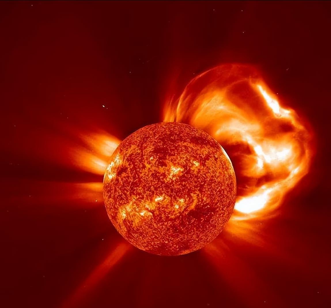 太阳光需8分钟到达地球,人眼一瞬间可看到太阳,目光比光速快?