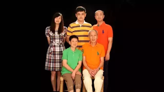 买房子38㎡就够,三室两厅还有衣帽间和家庭影院!