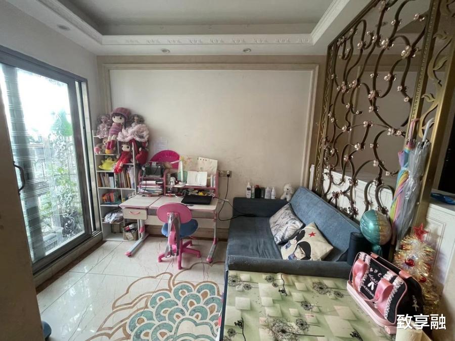 园林|【成都高新区】奥克斯广场套四精装法拍房6折，244W起拍！