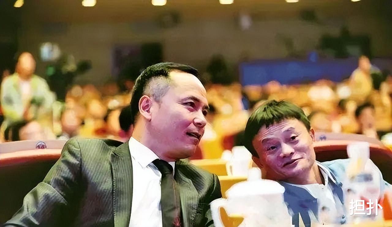浙江富豪沈国军,不仅长相帅气,坐拥十几个商场收租还娶明星为妻