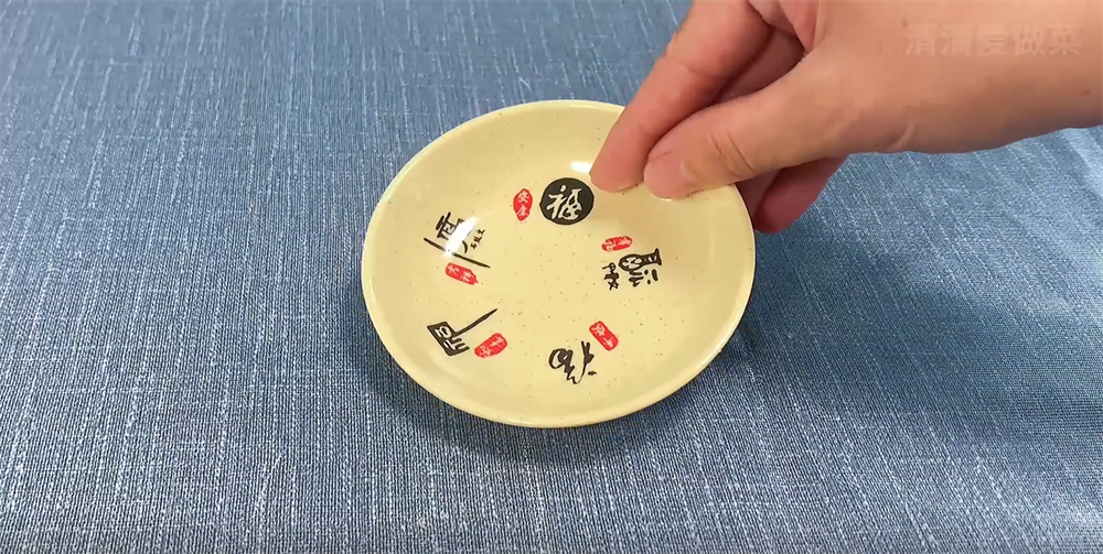 夏天,厨房里这“4样”东西,建议定期更换,不少家庭还在用