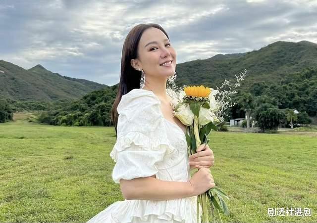 TVB|香港知名女星为转运改名！单身多年自曝桃花运好，身边不缺追求者