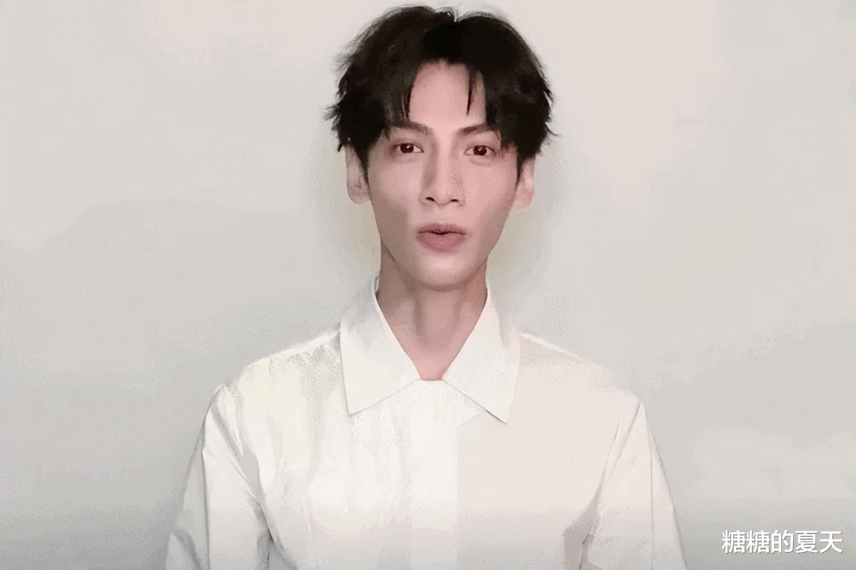 朴树 有种整容叫暴瘦，这9位瘦成“纸片人”的男星，各有各的辛酸