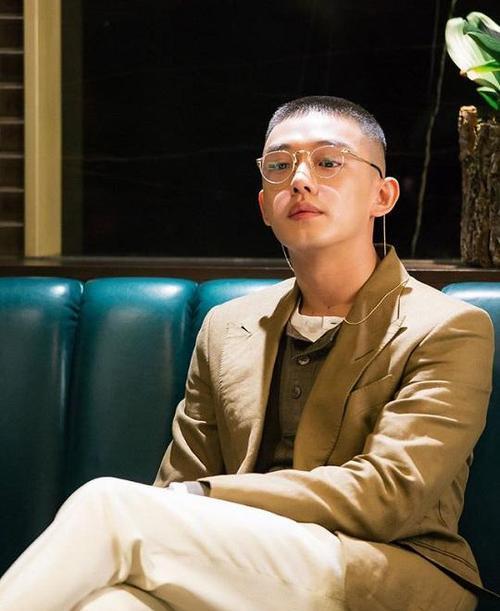 刘亚仁|刘亚仁涉嫌吸毒被调查！这可是韩国影帝，顶级演员