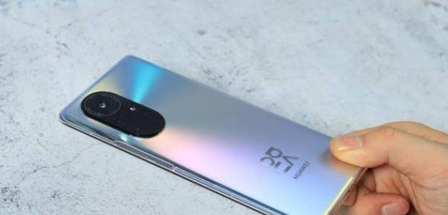 harmonyos|华为5G旗舰降至3099，麒麟芯片永不过时，HarmonyOS是亮点