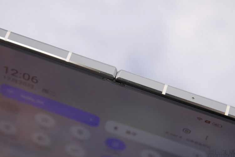 一加科技|OPPO Find N2系列评测：如何让折叠屏“实用”