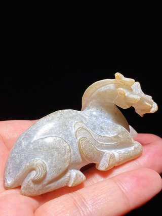 和田玉籽料|汉 和田玉籽料 灰皮 玉马 天马 摆件