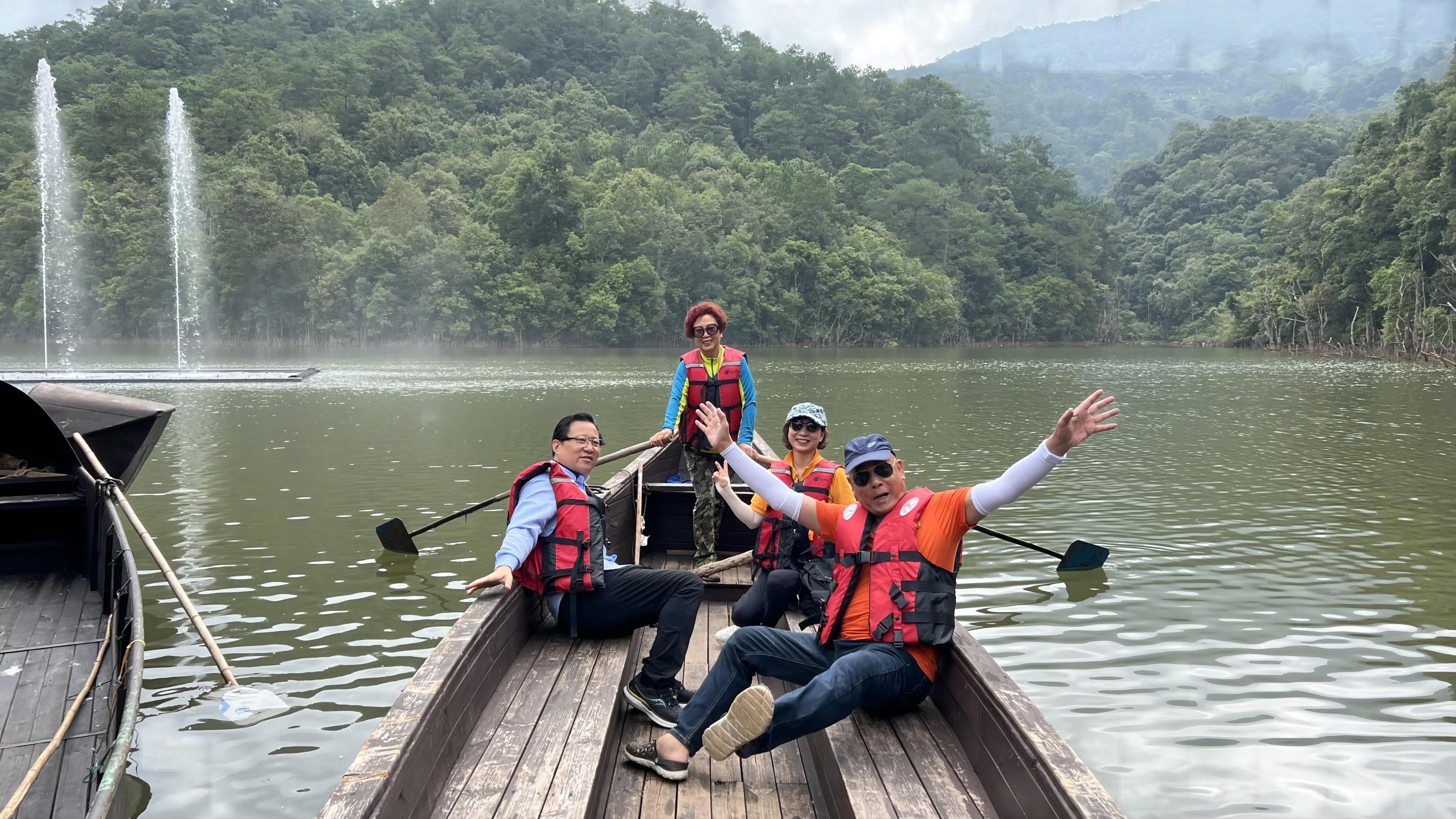 草原|一生仅一次的旅程！119天37800公里，穿越18个省市区，圆环华之梦