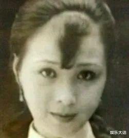 刘亦菲|刘亦菲母亲刘晓莉：我这辈子最正确的决定，就是“护”了女儿30年