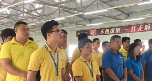 苏宁易购|苏宁易购：曾比肩国美电器，如今又因何没落？内部员工道出实情