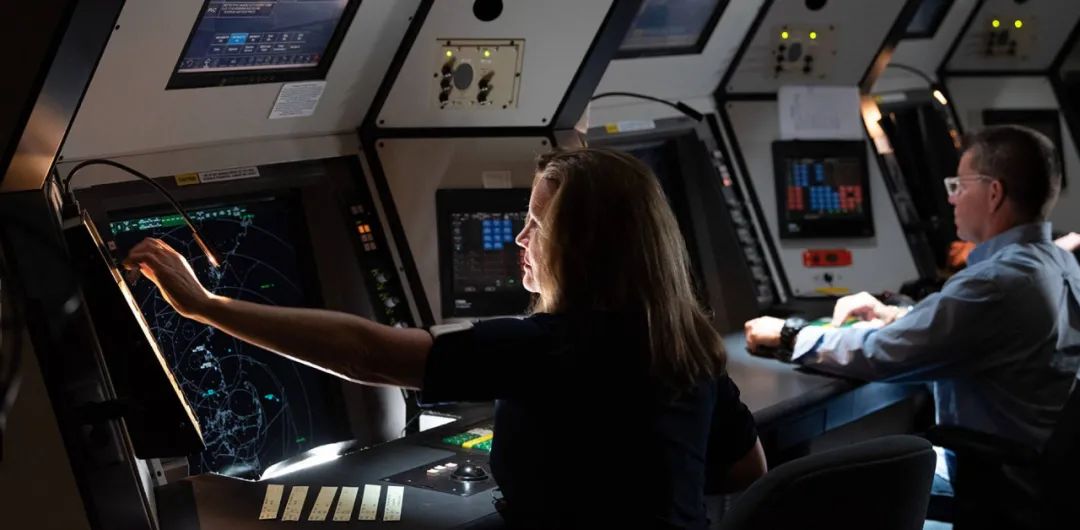 三星Galaxy|小哥推特追踪马斯克私人飞机行程，索要5万美刀or实习机会，被马斯克拉黑了