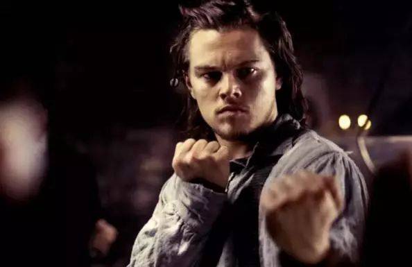 |全球公认的5大美男子:中国仅一人上榜,真是风度翩翩