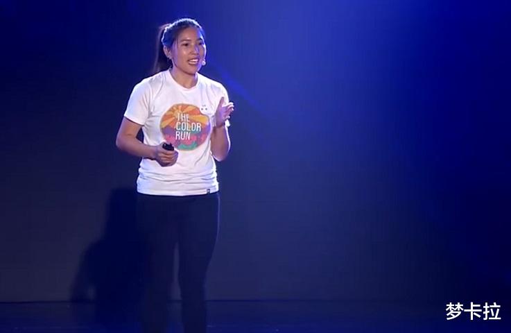 跑分|从月入2300元的流水线女工,到年入10万美元的程序员,她用了10年