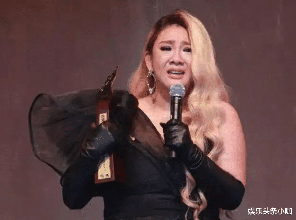 郑欣宜 谁说她是娱乐圈第一软饭女？