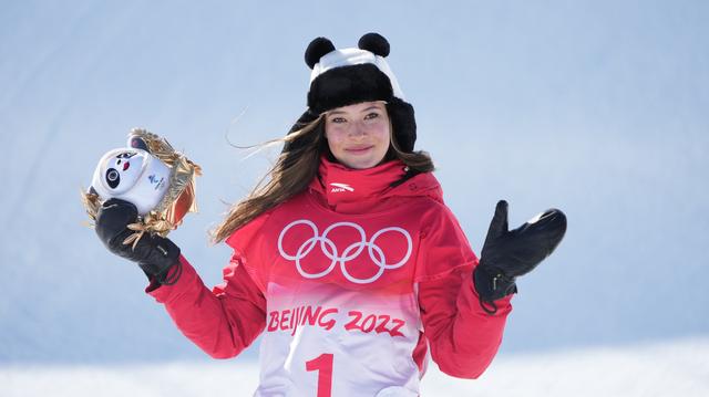 运动员|娱乐圈“塌”掉的饼，体育明星接得住吗？