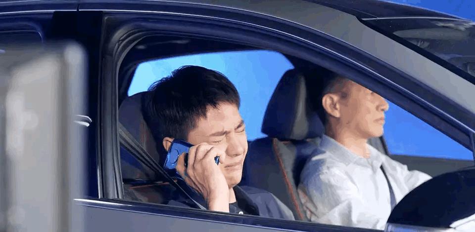 面瘫|“行走的木头美男”把高冷演成面瘫,奉劝一句还是做擅长的领域吧