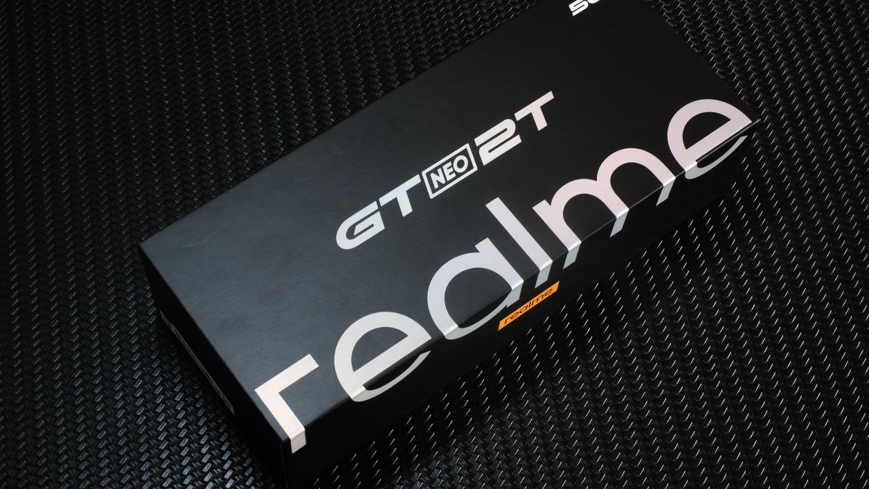 真我GT Neo2T评测：一款属实的科技潮牌单品