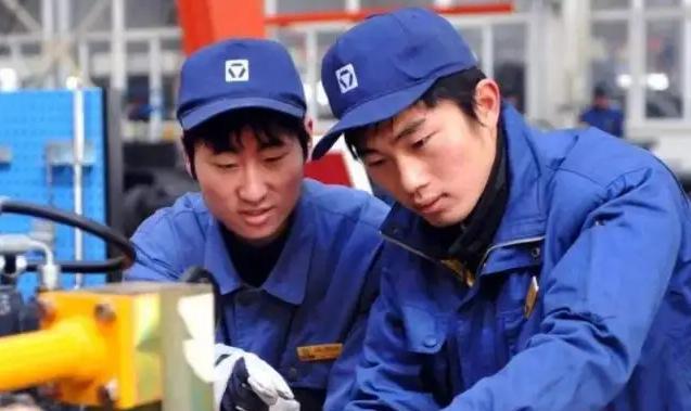 招聘|人社部发布通知，事业单位招聘门槛降低，职校生或将迎来“春天”