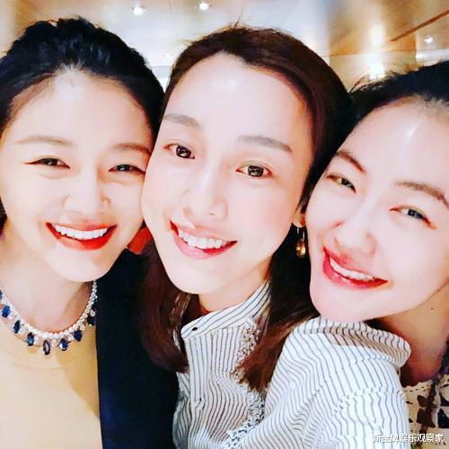 大S|大S小S罕见一起发文,和汪小菲张兰无关,悼念范玮琪爸爸去世