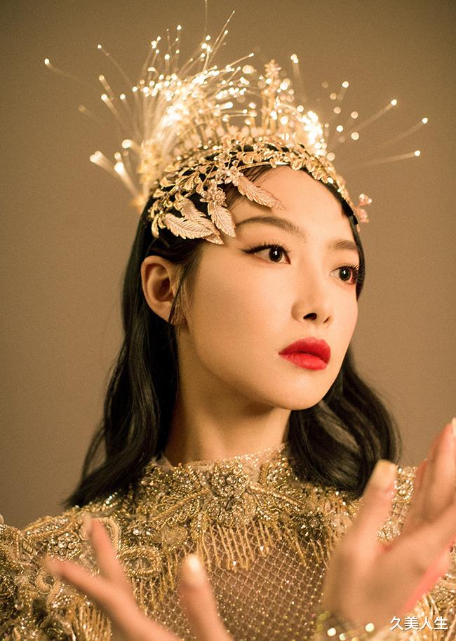 金鹰女神|最新金鹰剪影海报曝光引猜想 历届金鹰女神旧照太惊艳