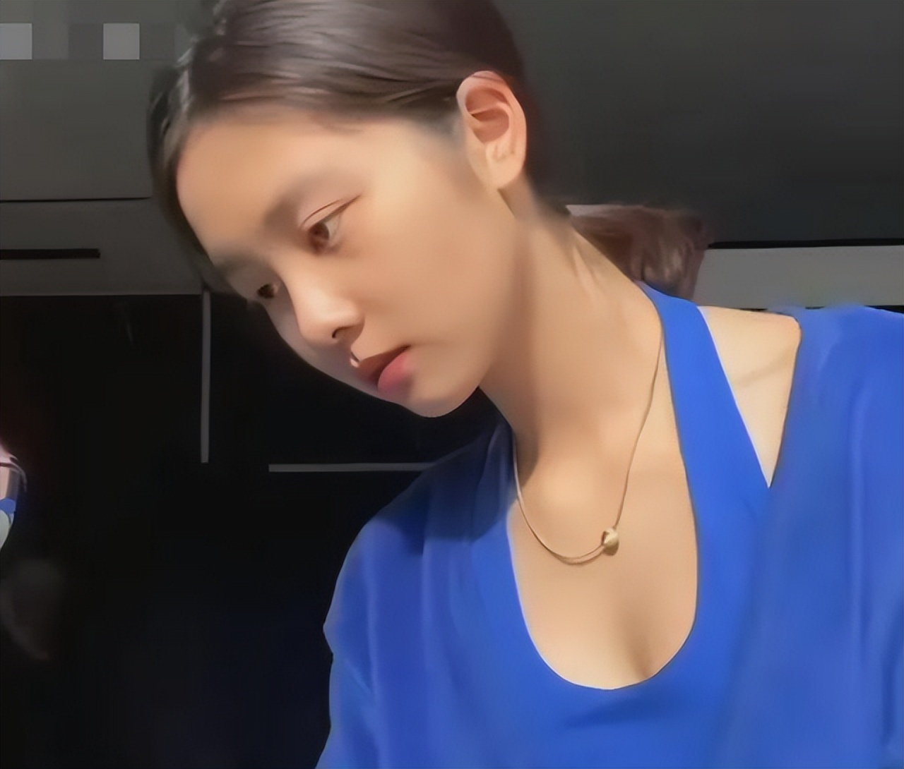 黄忆慈|继领口太低后,黄多多又因“浓妆”被嘲上热搜,黄磊教育有问题吗