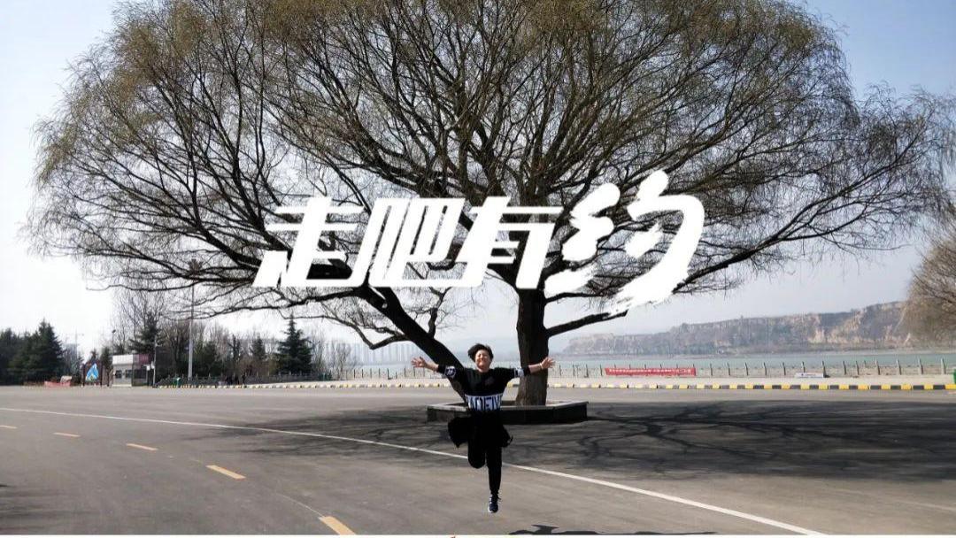 旅行|她放弃18年的工作，和老公双双辞职，带双胞胎女儿自驾游一年