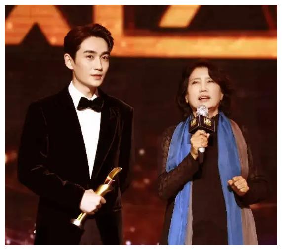 影帝|这些影帝和影后居然都是她的学生