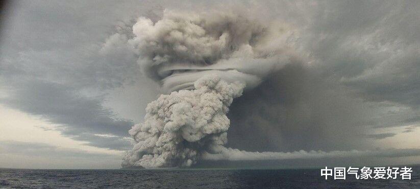 突发！汤加火山猛烈喷发，超-100度云团升起！网友：要全球寒冬？