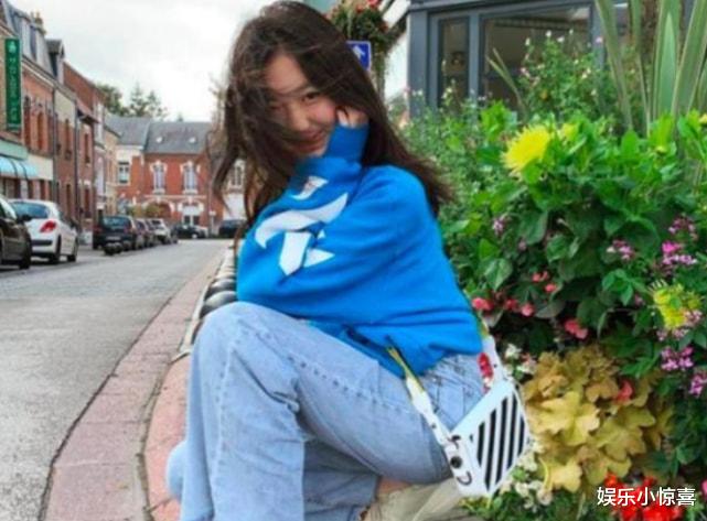 李嫣|李亚鹏不理女儿穿衣示威，晒街拍享受潇洒，李嫣心理状态引担忧