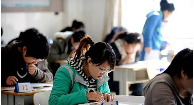 招聘|取消“非师范生”呼声渐高,官方回应后,让备考师范生打退了堂鼓