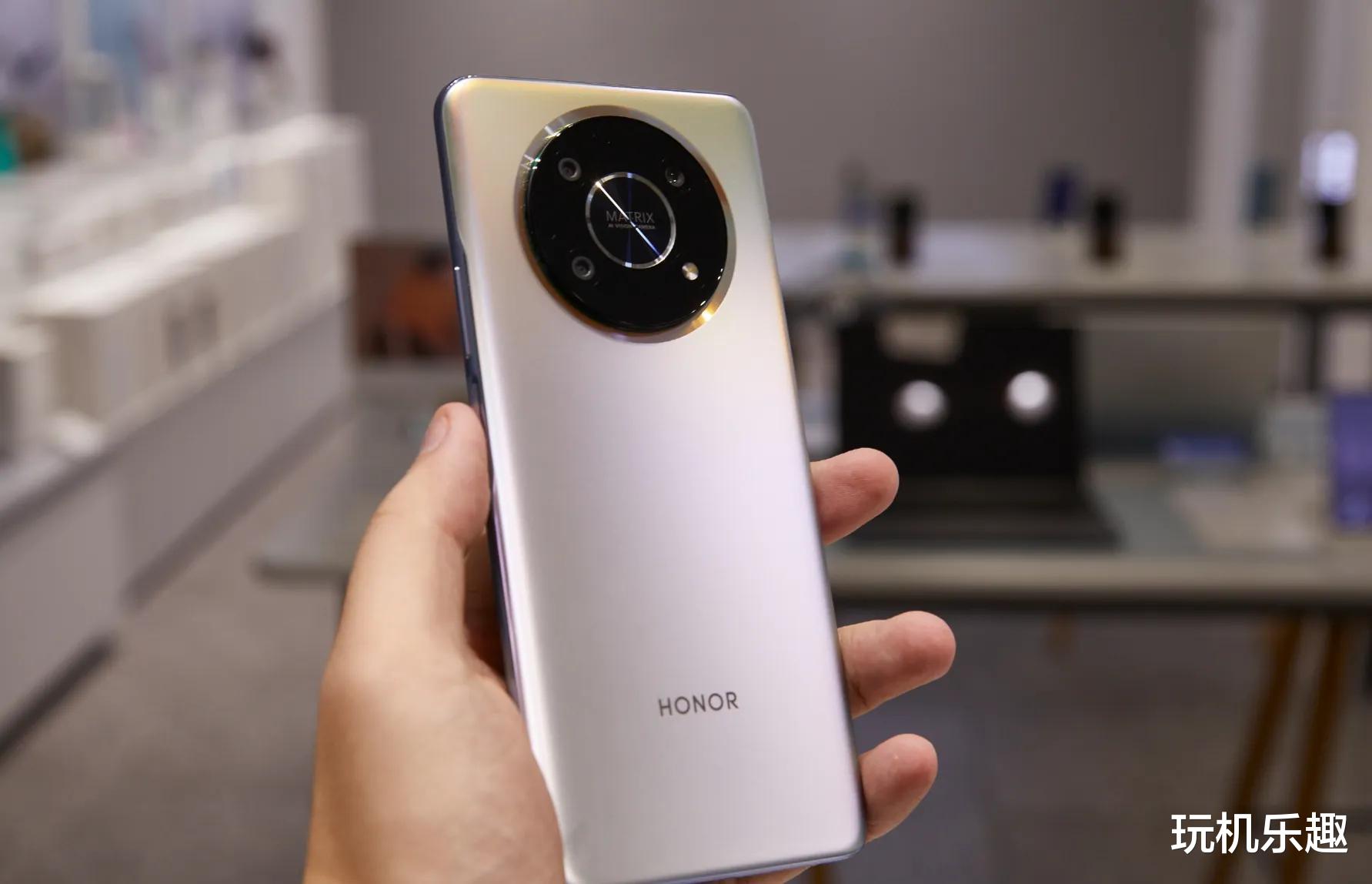 三星|上市不久就拿下好评第一，荣耀X30是如何做到的？