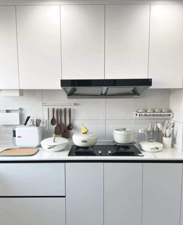 90后夫妇坚持“穷装”，136才花13W，全屋干净整洁没有一丝俗气