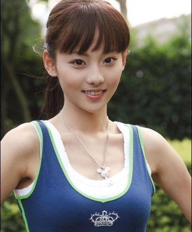 张嘉倪|“空壳贵妇”张嘉倪：700万别墅一口气买三套，被王思聪尊为嫂子