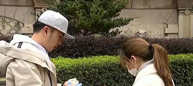 同行称有订单要共同分享，将美女销售哄骗上车，结局令其崩溃